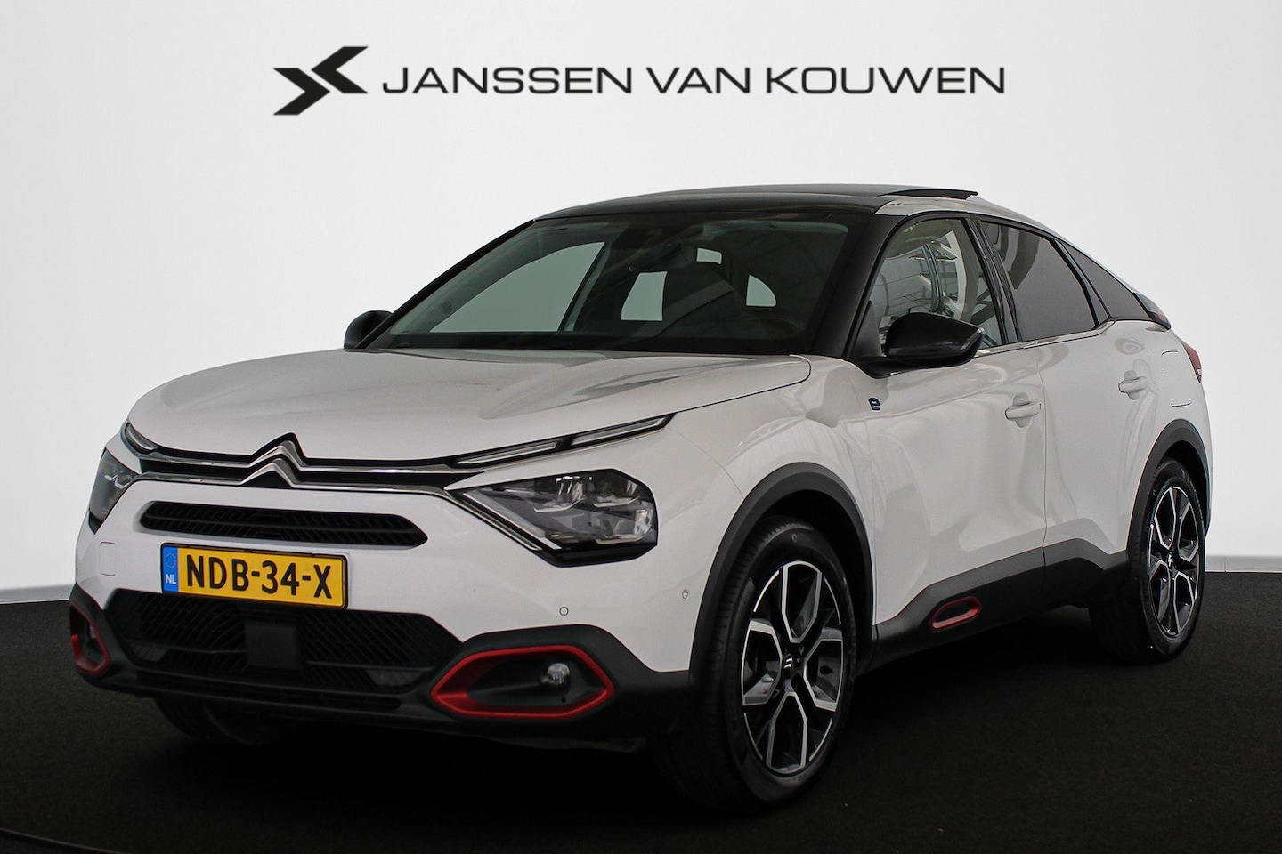 Citroën Ë-C4 - Shine 50 kWh Pano Head-Up Leder Massage Stoelverwarming - AutoWereld.nl