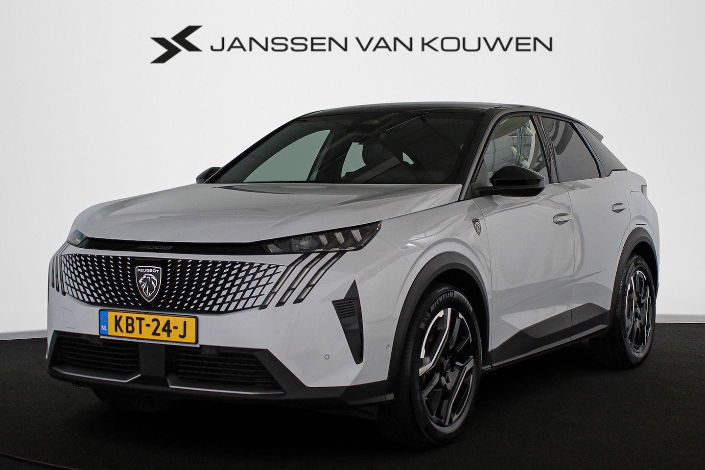 Peugeot 3008 - 1.6 plug-in Hybrid 225 GT Stuur-Stoelverwarming 360 Camera 19" - AutoWereld.nl