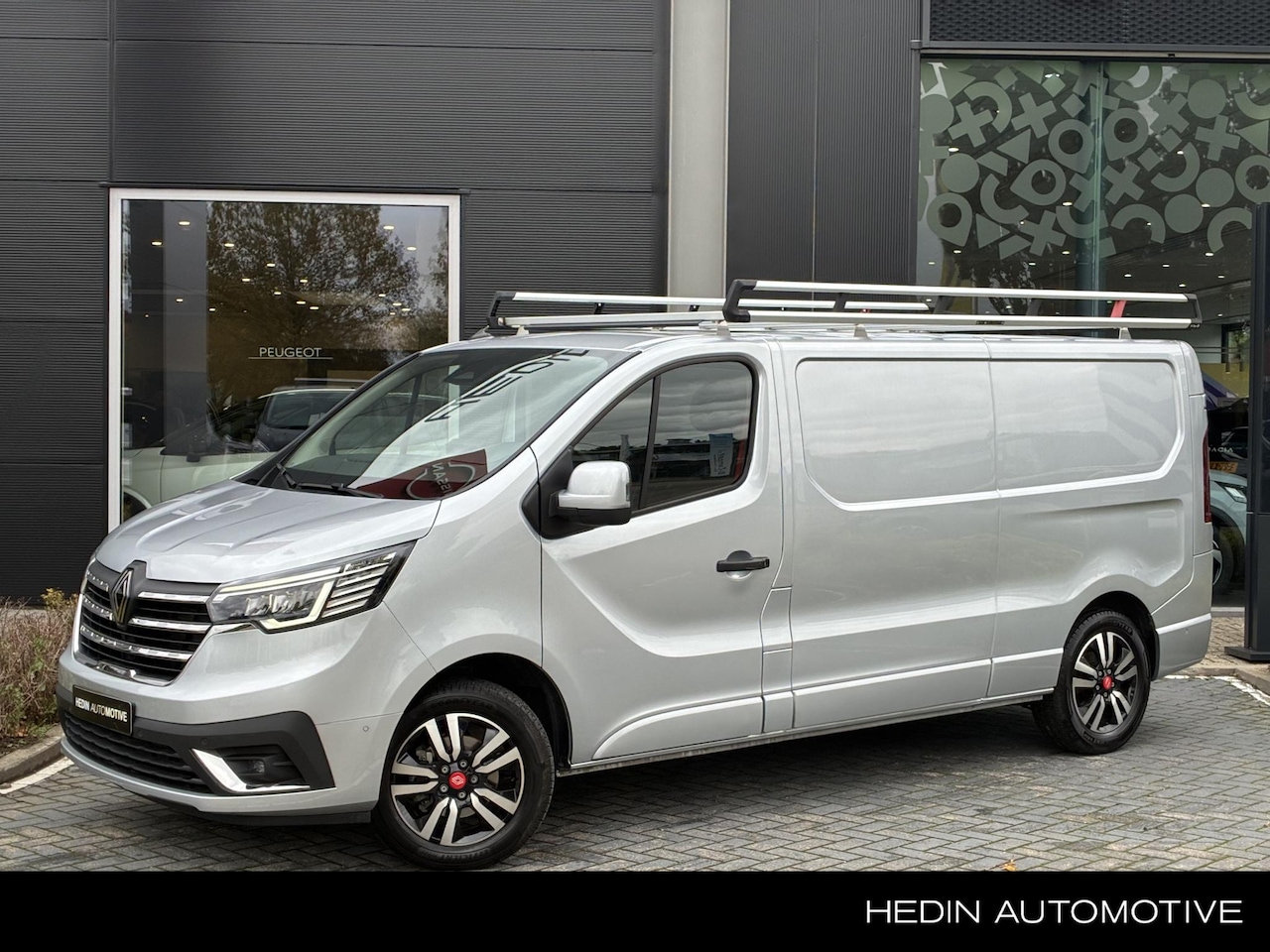 Renault Trafic - 150PK Automaat L2H1 Advance | Imperiaal | Clima | - AutoWereld.nl