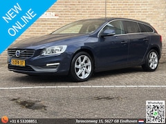 Volvo V60 - 2.0 D4 Momentum | 1/2 Leder | Climate | Cruise | Navi | PDC |