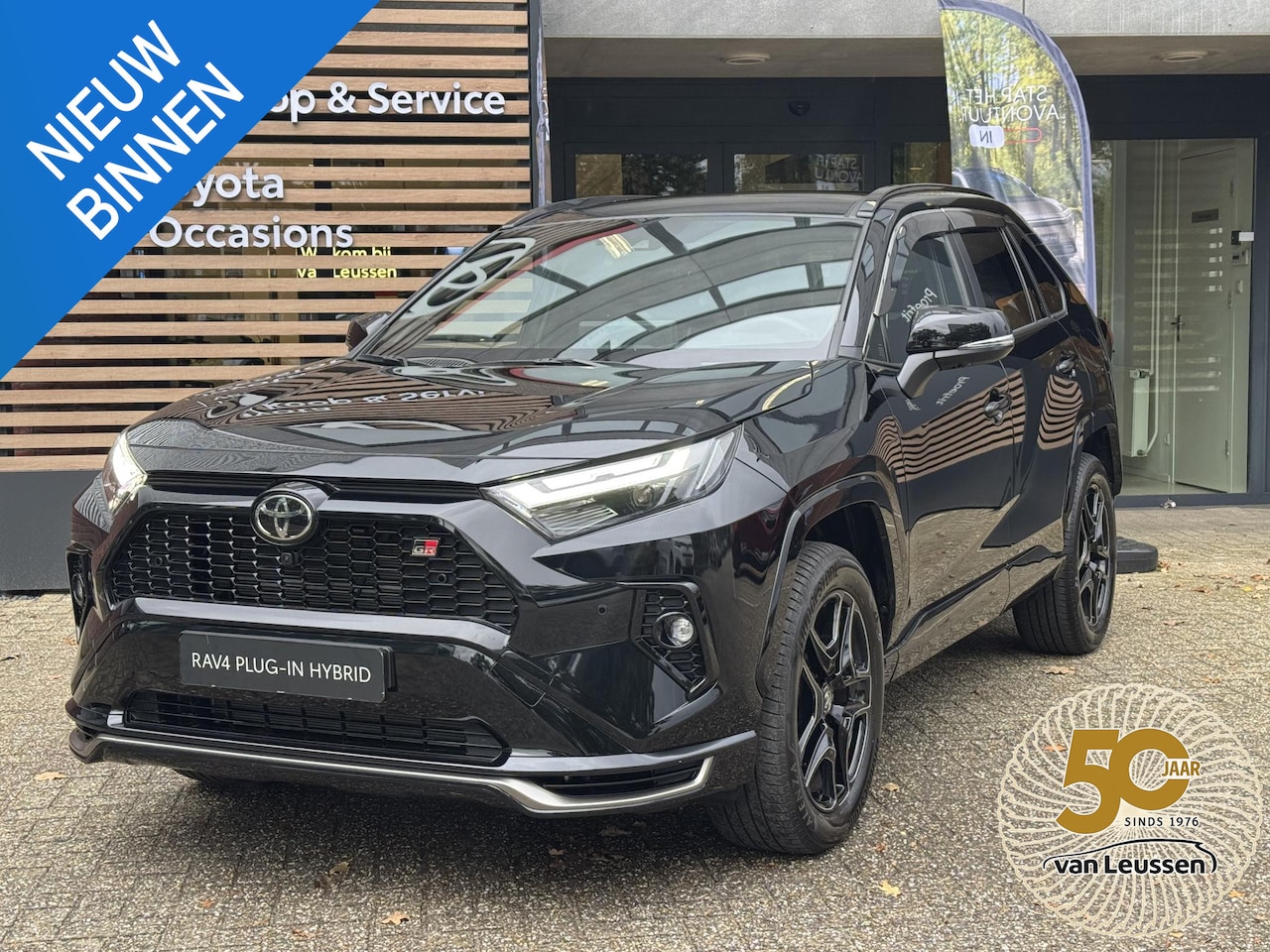 Toyota RAV4 - 2.5 Plug-in Hybrid AWD GR SPORT SCHUIF/KANTEL JBL-AUDIO AD-CRUISE STOEL/STUURVERWARMING EL - AutoWereld.nl