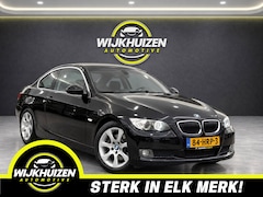 BMW 3-serie Coupé - 325i Executive Automaat met Airco Carplay Led Nette staat