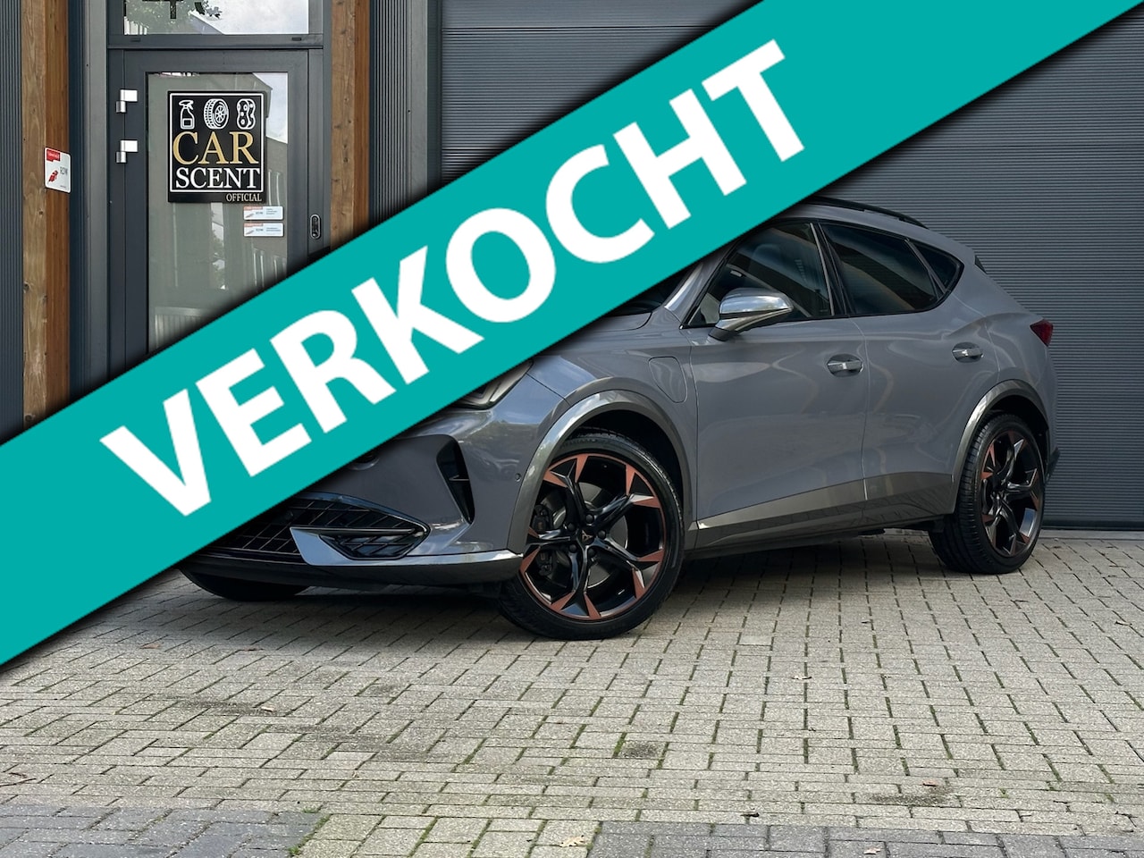 CUPRA Formentor - 1.4 e-Hybrid VZ Copper Edition Pano, 360, Trekhaak, SOH 93% etc! - AutoWereld.nl
