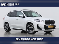 BMW iX1 - xDrive30 67 kWh | M Sport | Harman/Kardon | Panoramadak | Adaptieve LED | Elektrische Spor