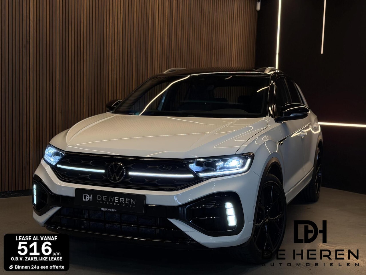 Volkswagen T-Roc - R 2.0 TSI 4M|AKRA|PANO|KEYLES|ACC|DEALERgar - AutoWereld.nl