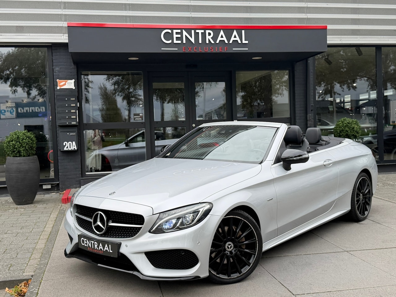 Mercedes-Benz C-klasse Cabrio - 180 Amg Leder|Camera|Airscarf|Led - AutoWereld.nl