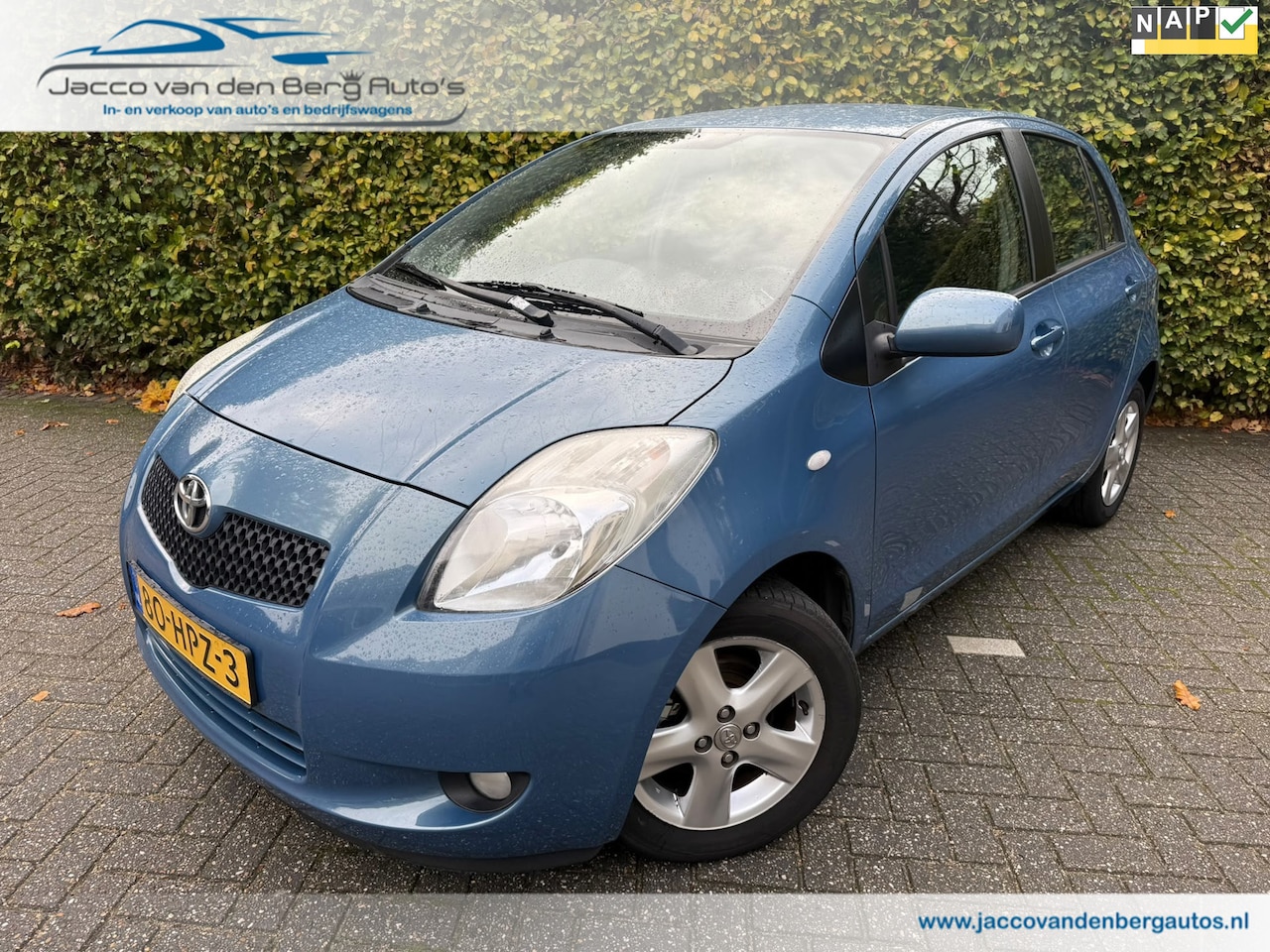 Toyota Yaris - 1.3 VVTi Luna I Airco I 5 Deurs - AutoWereld.nl