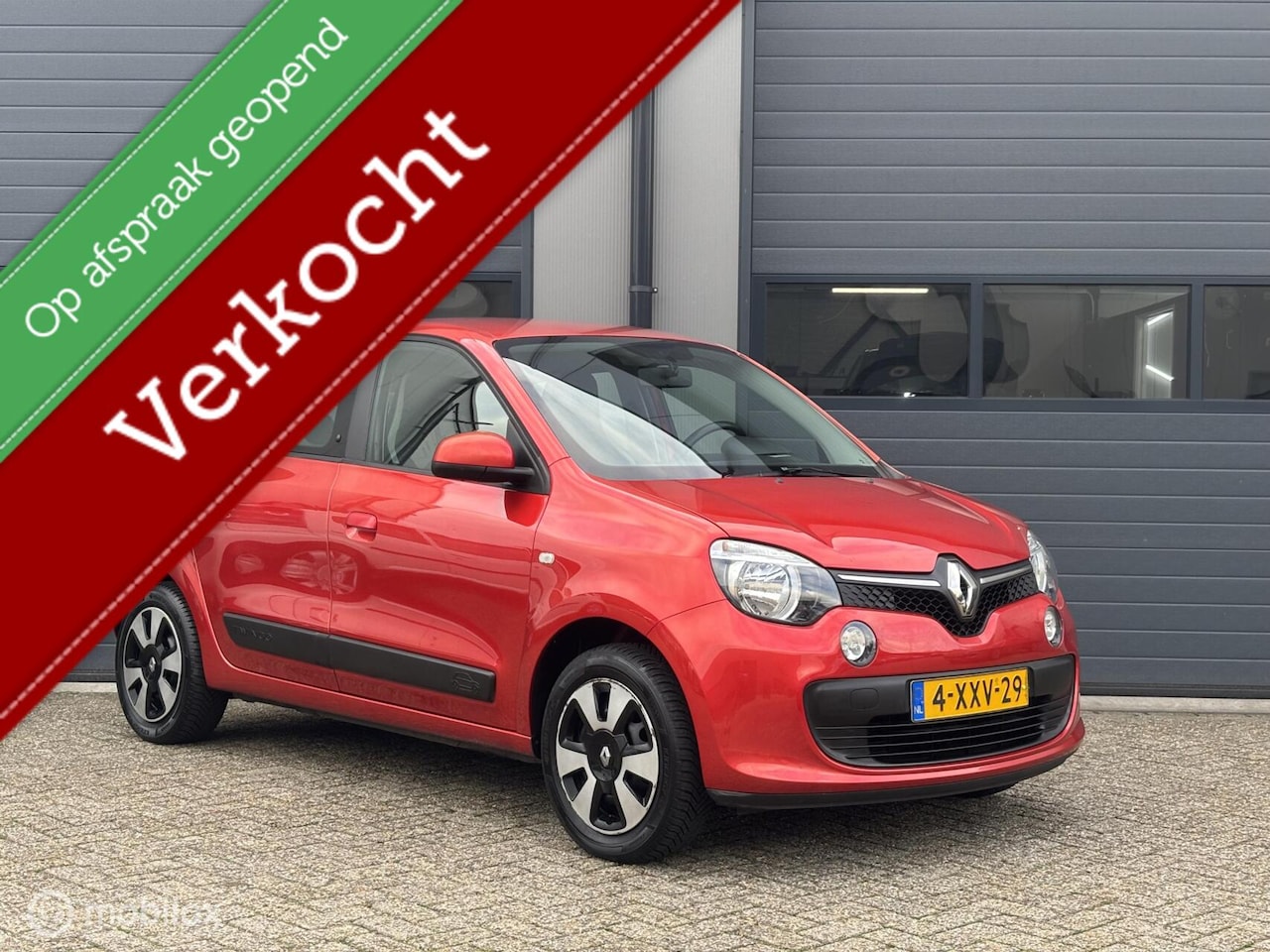 Renault Twingo - 1.0 SCe Expression Uitvoering _ NL Auto - AutoWereld.nl