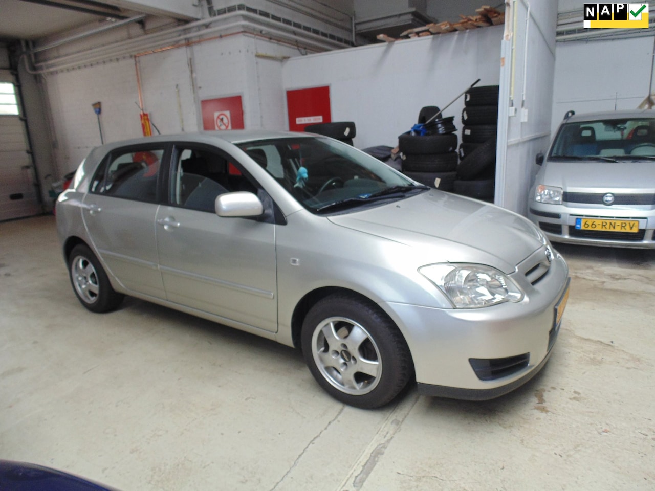 Toyota Corolla - 1.6 VVT-i Terra MET AIRCO 5 deurs 2006 - AutoWereld.nl