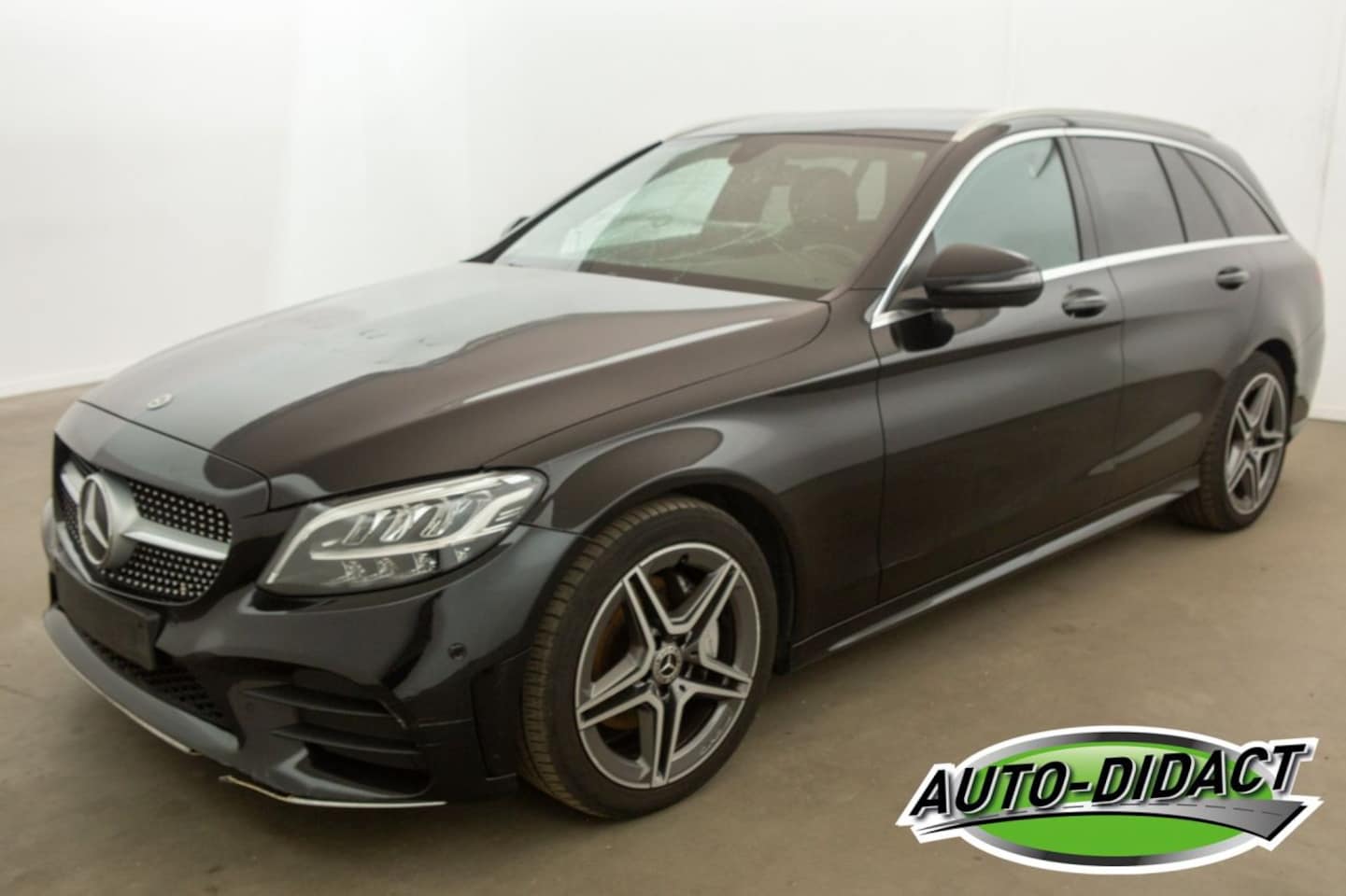 Mercedes-Benz C-klasse - 180d Navi Camera Clima - AutoWereld.nl
