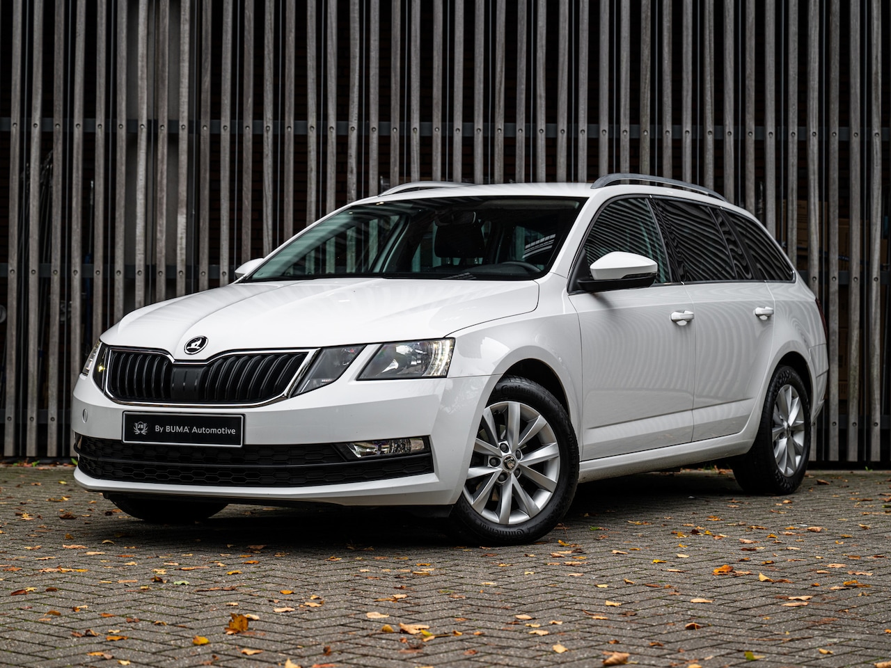 Skoda Octavia Combi - 1.6 TDi 116pk H5 |EX BPM| Navi|ClimateControl|Stoelverwarming|CruiseControl| - AutoWereld.nl