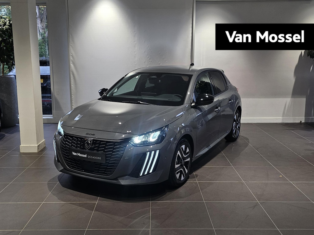 Peugeot 208 - 1.2 Hybrid 110 e-DCS6 Allure 1.2 Hybrid 110 e-DCS6 Allure - AutoWereld.nl