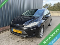 Ford Fiesta - 1.25 Limited NAP/NWE D-RIEM/NWE APK/AIRCO/5-DEURS