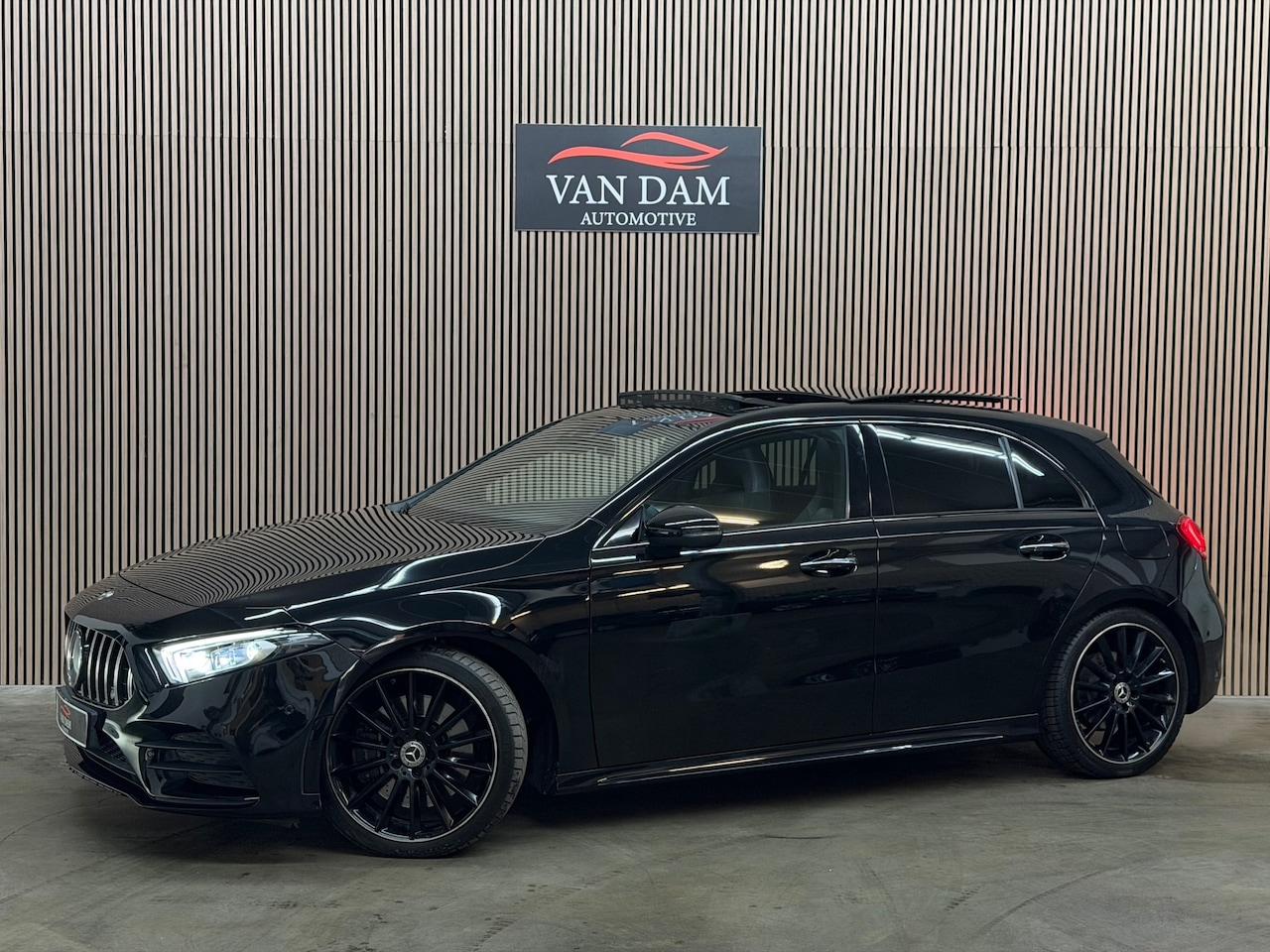 Mercedes-Benz A-klasse - 250 e AMG Line 2023 PANO LED CAMERA CRUISE - AutoWereld.nl