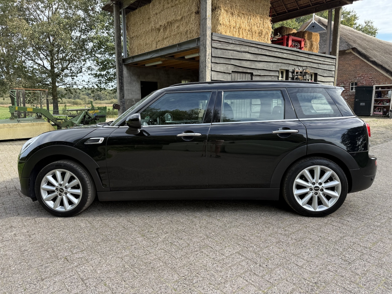 MINI Clubman - 1.5 Cooper Pepper. Navi,Climate/cruise !! Dealer ond !! - AutoWereld.nl