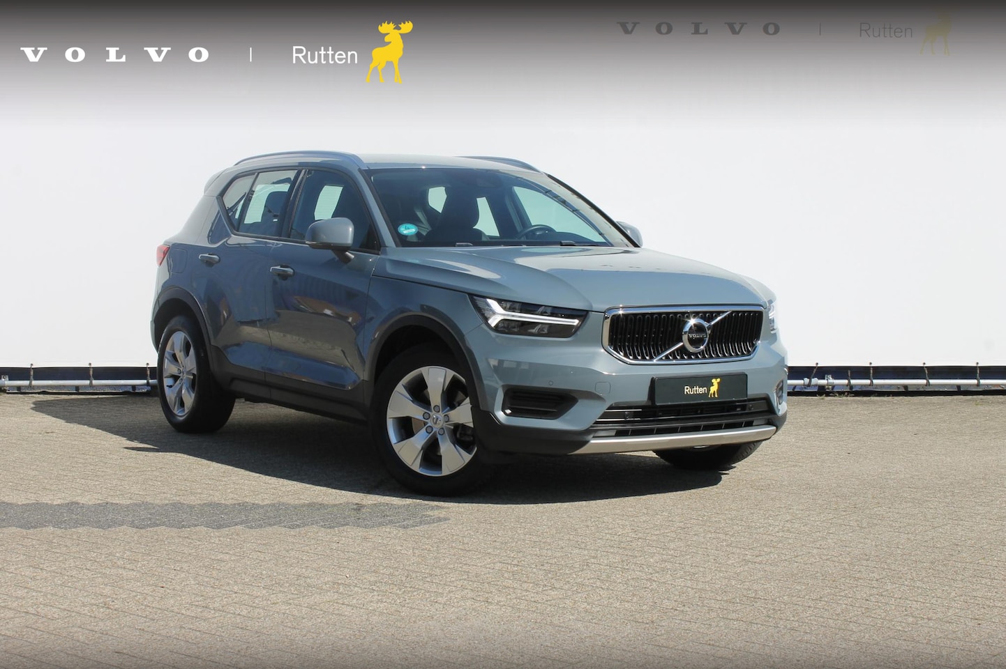 Volvo XC40 - T4 190PK Automaat Momentum Pro Navigatie / Apple Carplay / Semi elektrisch wegklapbare tre - AutoWereld.nl