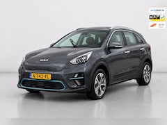 Kia e-Niro - DynamicLine 64 kWh FASE 3 SOH 99.7% DEALER OND EERSTE EIG