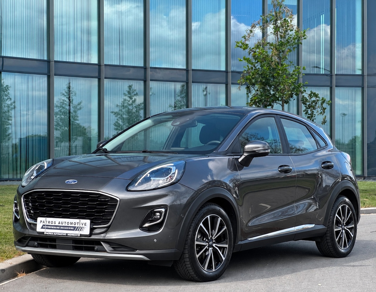 Ford Puma - 1.0 EcoBoost Hybrid Titanium // Automaat // CarPlay // Camera // Keyless // ACC - AutoWereld.nl