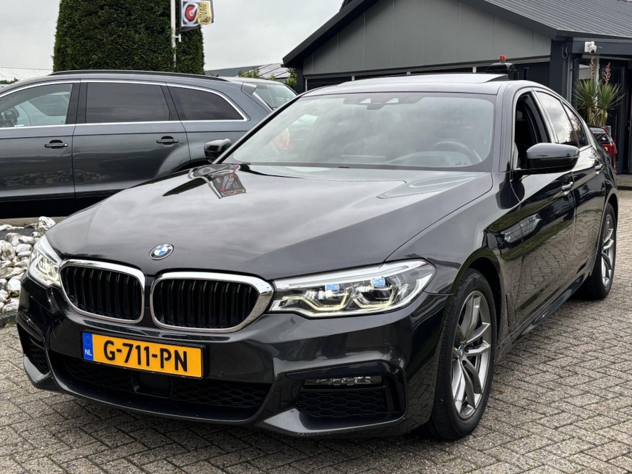 BMW 5-serie - 530D Sedan 2019 M-Pakket Dealer Auto 1E Eigenaar - AutoWereld.nl