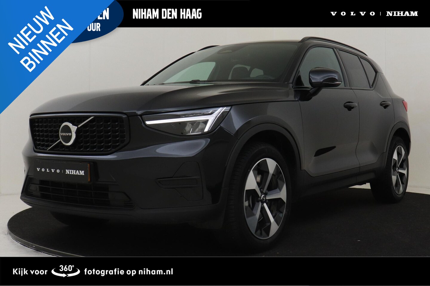 Volvo XC40 - B4 (M-HYBRID) PLUS DARK -HARMAN/KARDON|CAMERA|ADAP.CRUISE|POWER-SEATS|VERW.VOORRUIT|PRIVAC - AutoWereld.nl