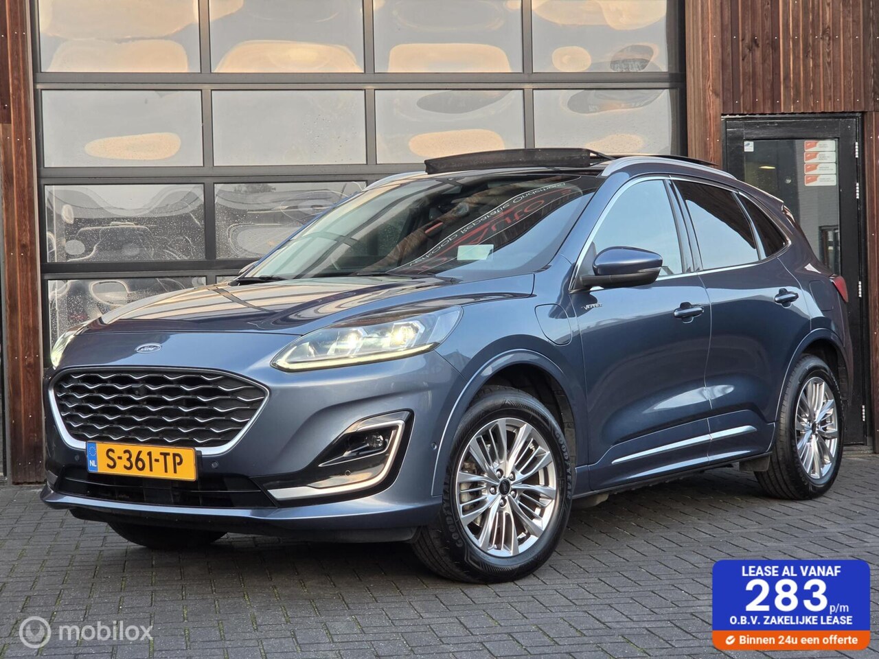Ford Kuga - 2.5 PHEV VIGNALE PANO ACC HUD CAMERA LEER TREKHAAK - AutoWereld.nl