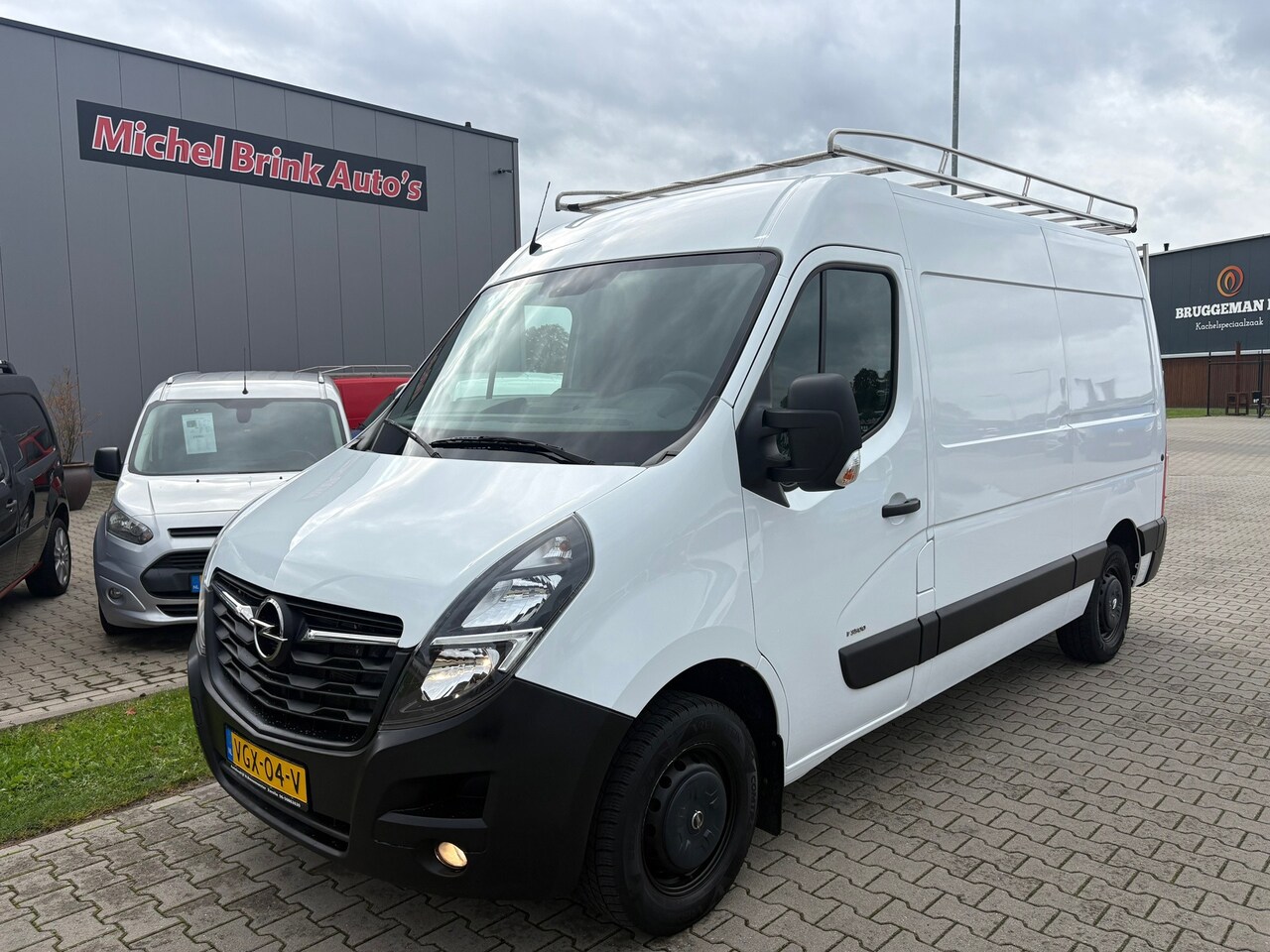 Opel Movano - 2.3 Turbo L2H2 Navigatie Airco - AutoWereld.nl