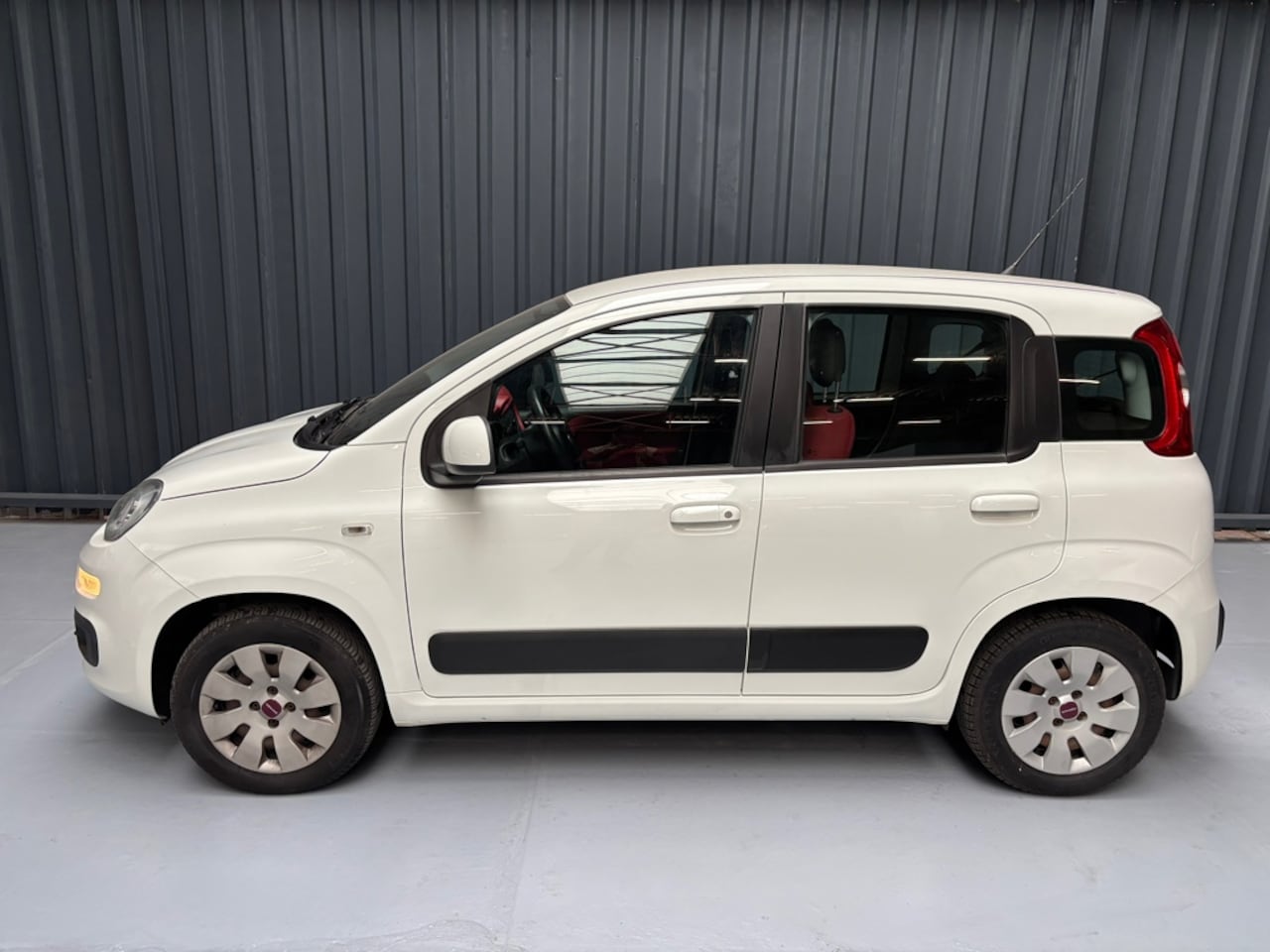 Fiat Panda - 0.9 TwinAir Lounge 2016 APK / NAP / AIRCO / 5DR - AutoWereld.nl