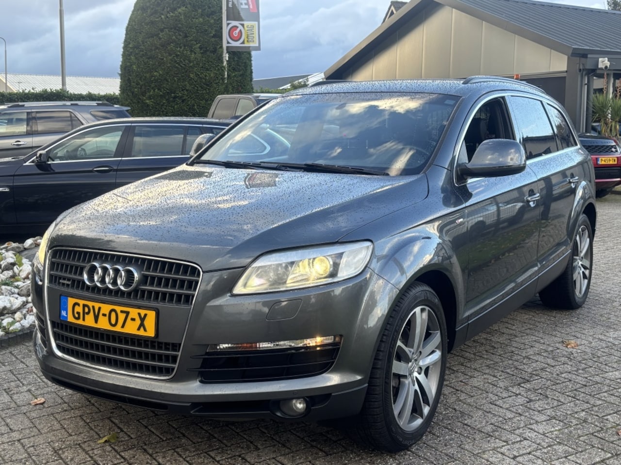 Audi Q7 - 4.2 FSI Quattro 2007 Youngtimer 7-Persoons - AutoWereld.nl