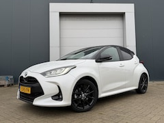 Toyota Yaris - 1.5 Hybrid Executive Limited Automaat 116pk | Trekhaak | LED-koplampen | Dealer-onderhoude