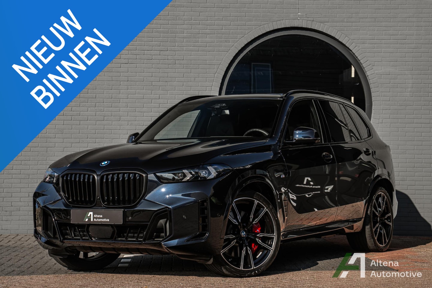 BMW X5 - xDrive50e BTW, M-sport pro, trekhaak, 4wiel sturing, comfortstoelen, softclose, Harman Kar - AutoWereld.nl