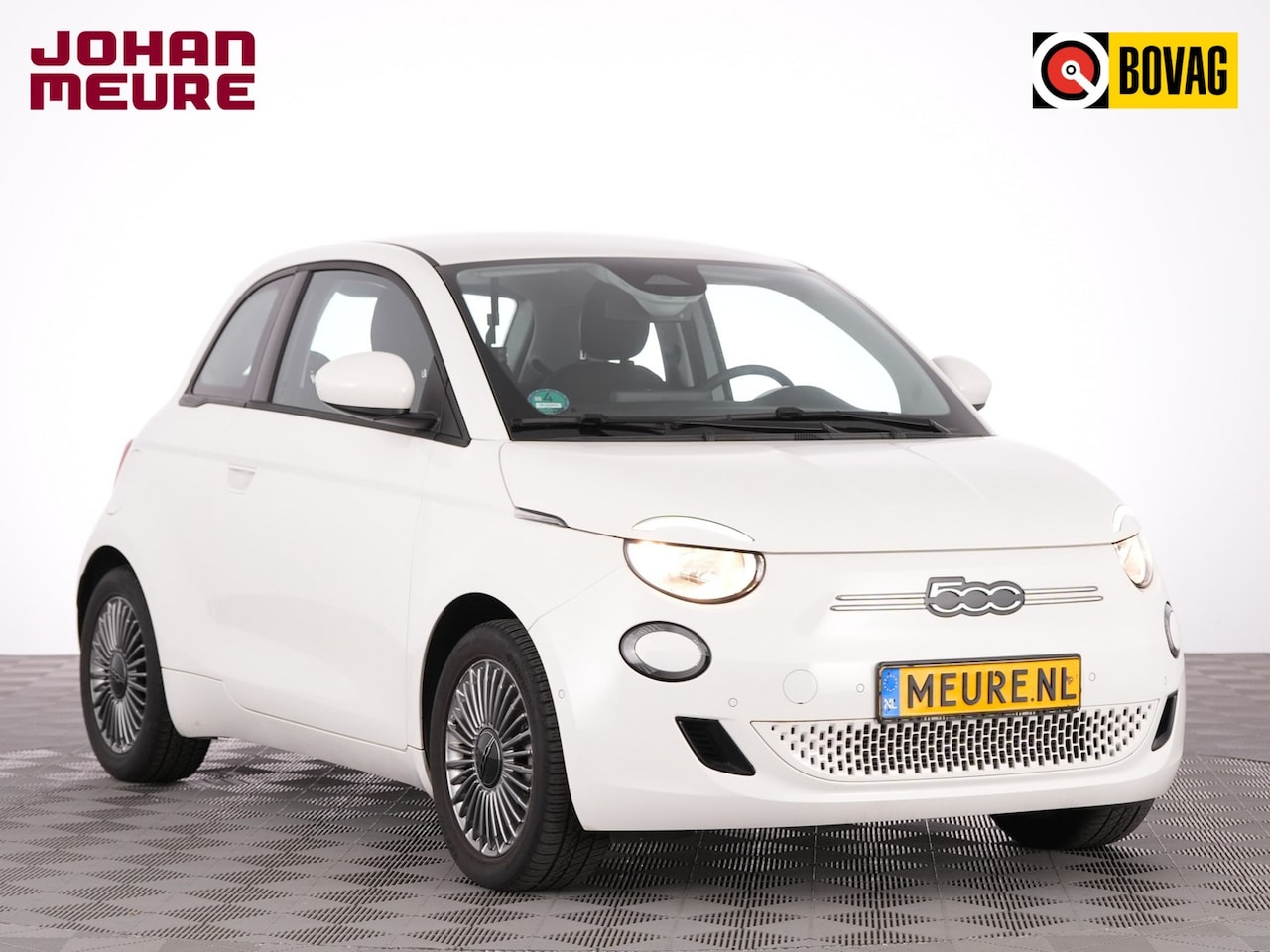 Fiat 500e - Icon 42 kWh | CAMERA | Stoelverwarming | NAVI | ECC | VELGEN | PDC ! - AutoWereld.nl