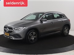Mercedes-Benz GLA-Klasse - 200 Style | Half leder | Stoelverwarming | Trekhaak | Cruise control | Camera | Park assis
