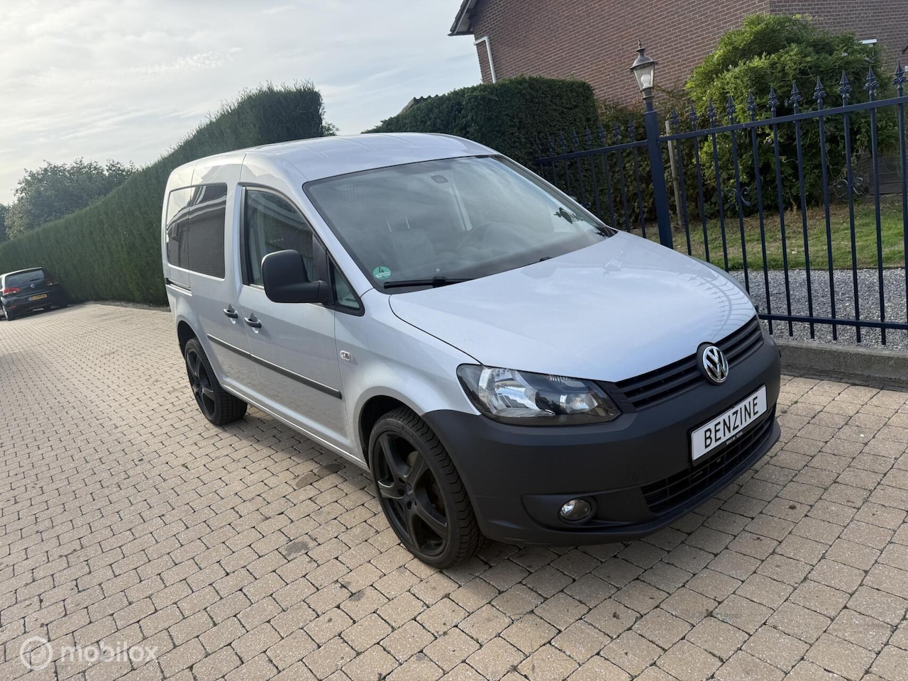 Volkswagen Caddy - Bestel 2.0 BENZINE MET SLECHTS 41500 KM - AutoWereld.nl