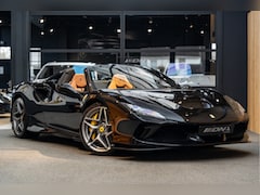 Ferrari F8 Spider - Carbon Seats Cuio Alcantara Lift Camera JBL 3.9 V8 HELE