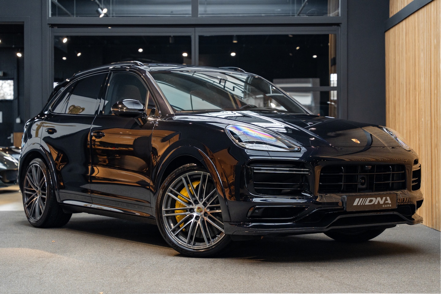 Porsche Cayenne Electric - Turbo S E-Hybrid Exclusive Manufaktur Techart 4.0 Turbo S E-Hybrid - AutoWereld.nl