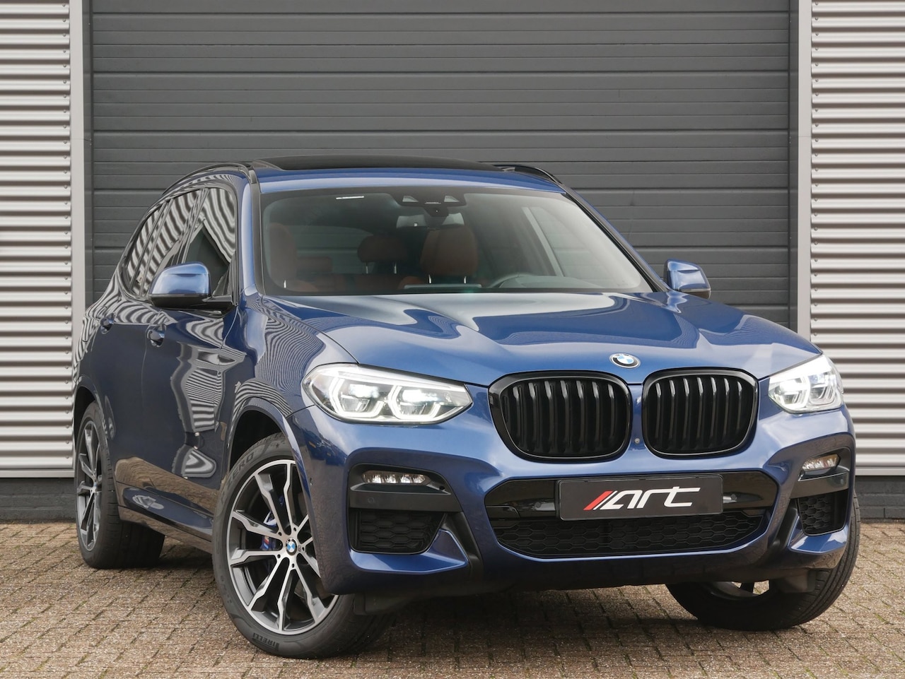 BMW X3 - XDrive30e M-Sport Individual, Pano, Trekhaak, Head-up, 360, Memory - AutoWereld.nl