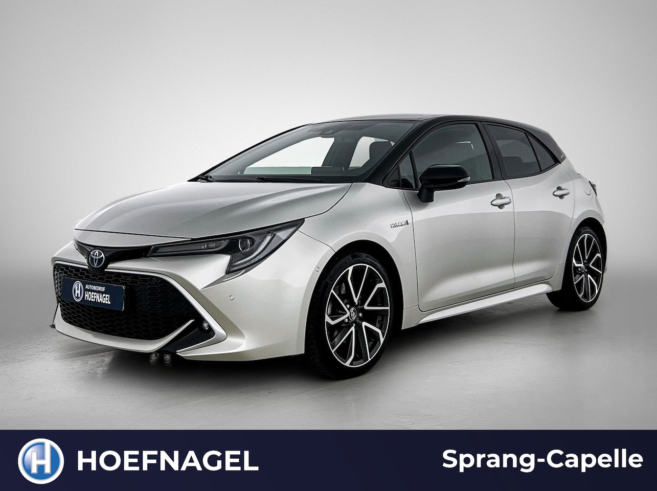 Toyota Corolla - 2.0 Hybrid Selection | Trekhaak | Camera | Cruise Control | Stoel-/Stuurverwarming - AutoWereld.nl