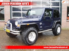 Jeep Wrangler - TJ 4.0i Sahara edition 4x4. Met hardtop en softtop APK t/m 10-2027