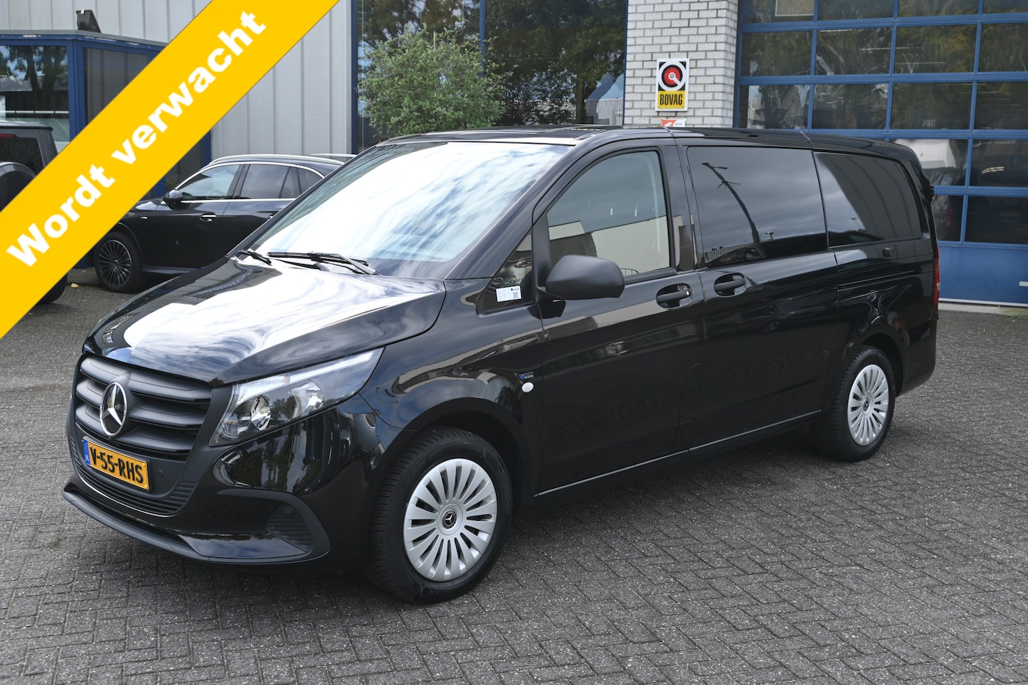 Mercedes-Benz Vito - 116 CDI DC L2 Pro 2 Schuifdeuren, 2500 KG trekhaak, Navigatie, Smartphone integratie pakke - AutoWereld.nl