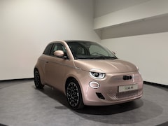 Fiat 500 - La Prima 42 kWh | pano dak | Led voor \ achter licht | JBL audio | Stoelverwarming |