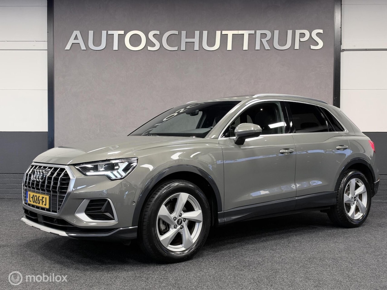 Audi Q3 - 35 TFSI 1e EIGENAAR / AUTOMAAT / PANO / LED / TR.HAAK / CRUISE / CLIMA / CAMERA / NAP - AutoWereld.nl
