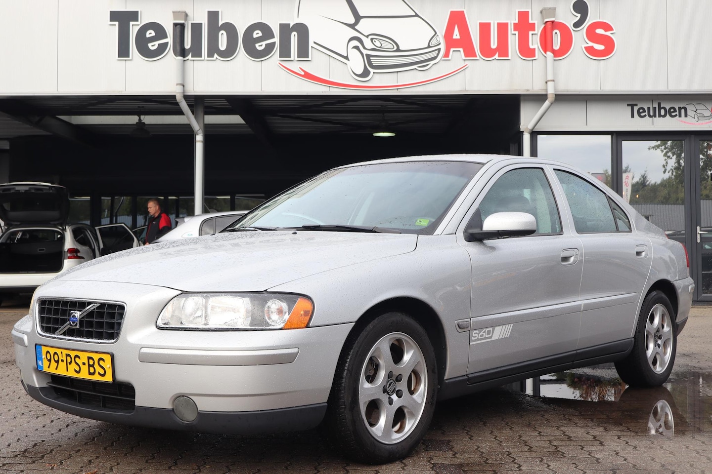 Volvo S60 - 2.0T Kinetic | 5 Cilinder | Spaceball | Camera | Multimedia | Climate control | Cruise con - AutoWereld.nl