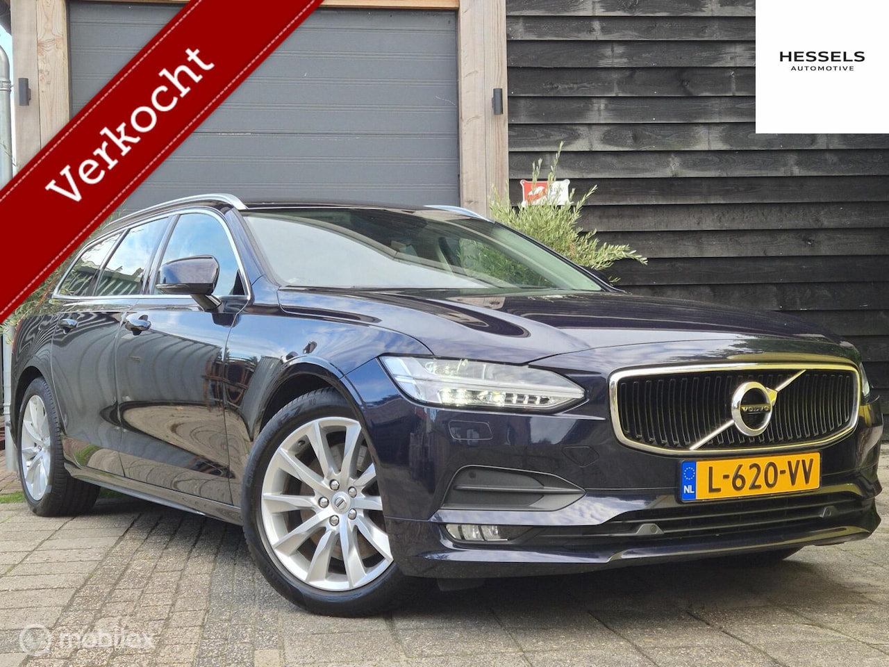 Volvo V90 - 2.0 T4 Momentum Trekhaak, Leer, Dealeronderhouden - AutoWereld.nl