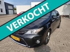 Toyota Auris - 1.6 Trend nette in Nederland nieuw geleverde zeer complete auto van tweede eigenaar