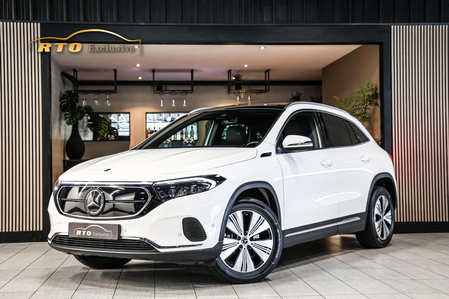 Mercedes-Benz EQA - 250 Business Solution Luxury 67 kWh SOH 97% CAMERA PANO LEER CARPLAY NAVI ECC. - AutoWereld.nl