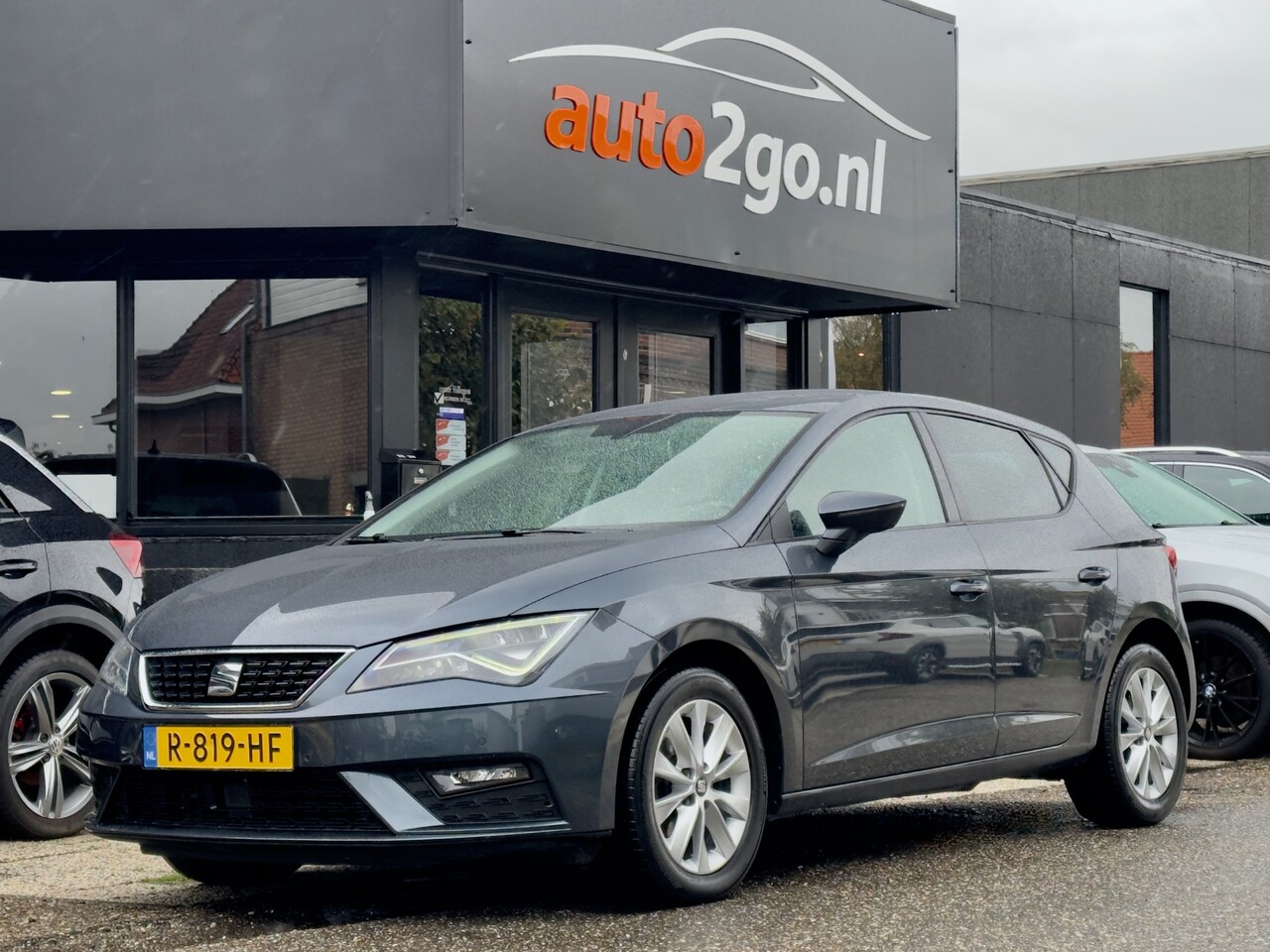 SEAT Leon - 1.0 TSI STYLE ULTIMATE EDITION 116D.KM NAVI APPLE-CARPLAY AIRCO PARK-ASSIST LED LMV PDC - AutoWereld.nl