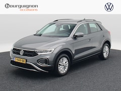 Volkswagen T-Roc - 1.5 TSi 150 Pk Automaat Life Business | Stoelverwarming | Trekhaak | Adaptive Cruise | Car