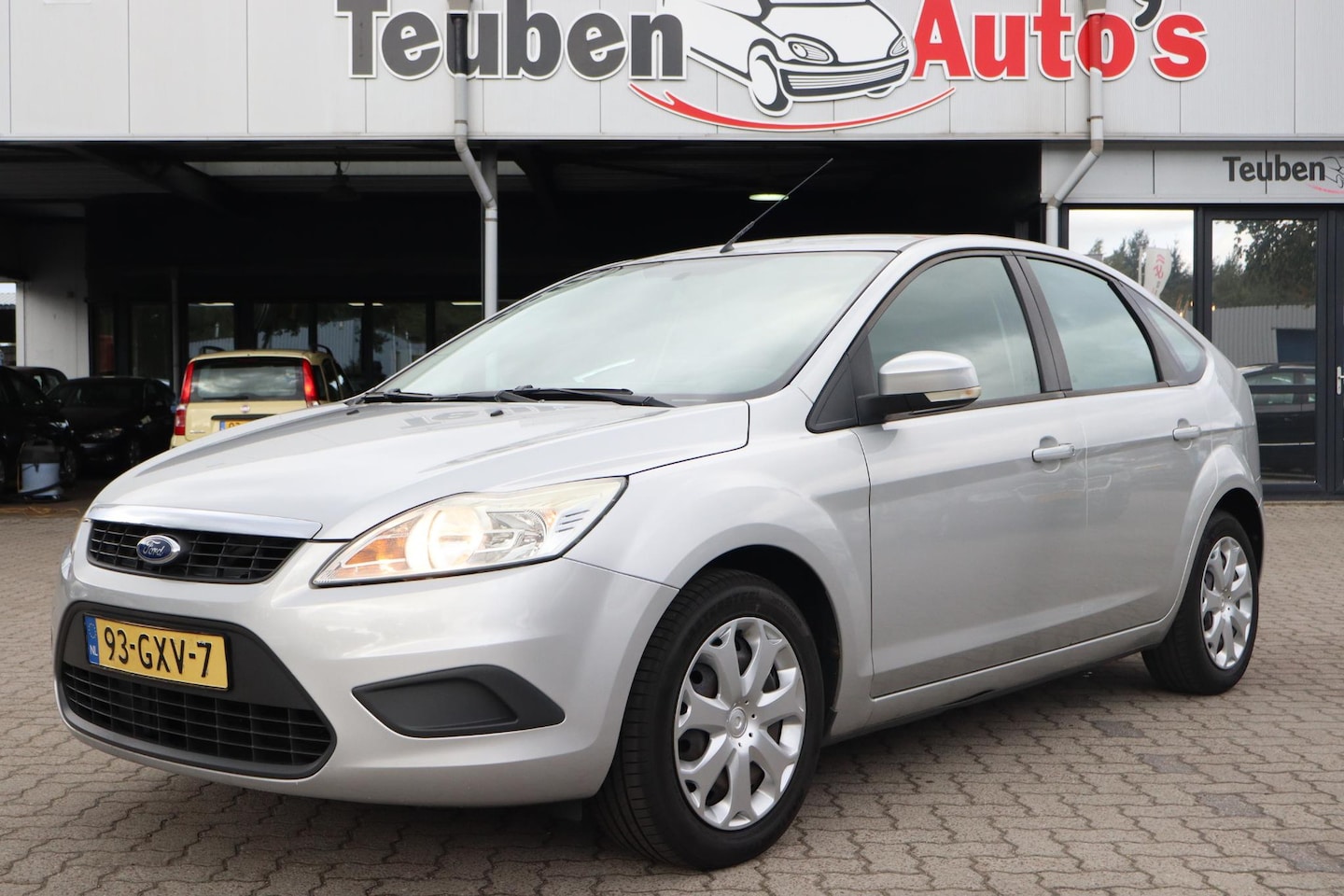 Ford Focus - 1.4 Trend | Cruise control | Airco | Trekhaak | Elektrische ramen voor - AutoWereld.nl
