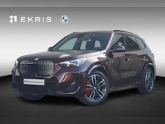 BMW iX1 - eDrive20 M Sportpakket Pro | Trekhaak | Schuif-kanteldak | Harman Kardon | Head-up | Rondo