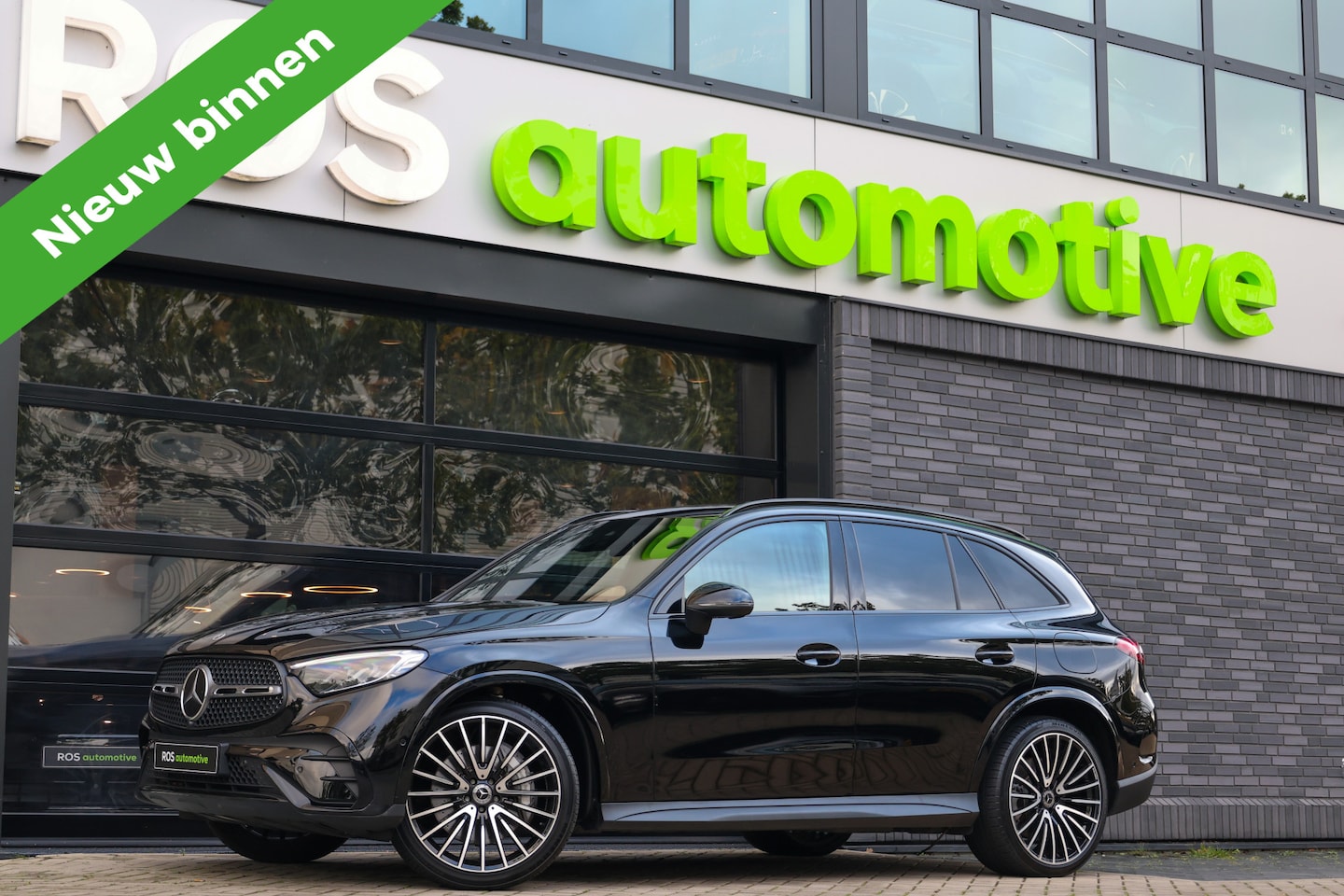 Mercedes-Benz GLC-klasse - 300e 4MATIC AMG Line | MEMORY | ELEK TREKHAAK | KEYLESS | CARBON | SFEERVERLICHTING | - AutoWereld.nl